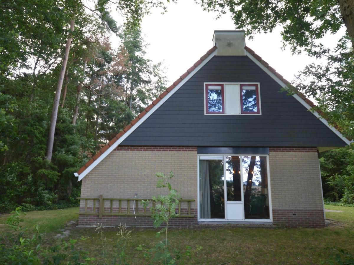 Cosy Holiday Home With Terrace Near Natural Park In Lemele Esterno foto